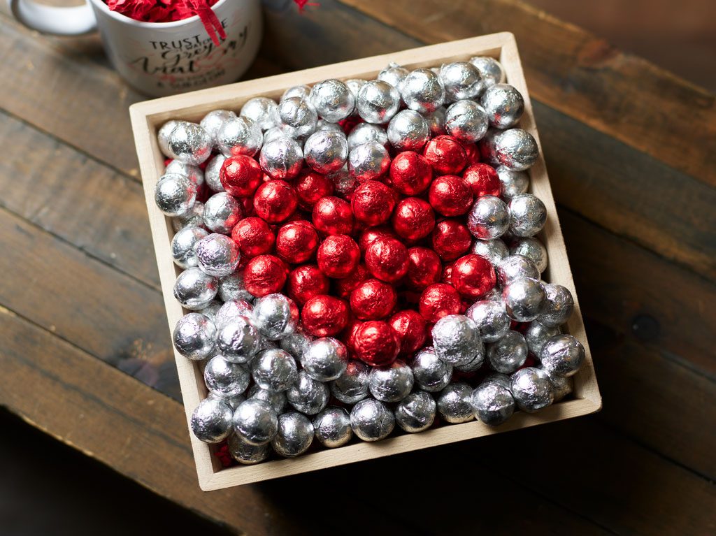 Craft the Perfect Valentine’s Tray: A Tray That’ll Steal Hearts 3 Craft the Perfect Valentine’s Tray: A Tray That’ll Steal Hearts 3